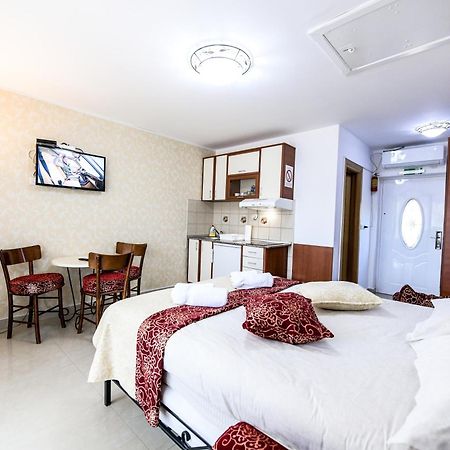 Suncani Breg Apartments Vrdnik Habitación foto