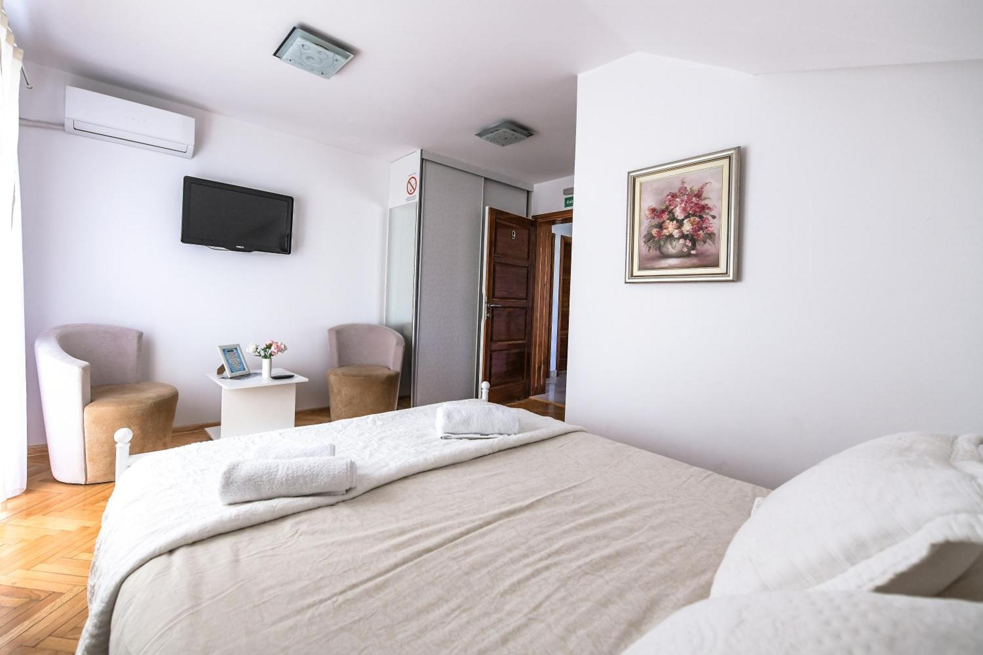 Suncani Breg Apartments Vrdnik Habitación foto